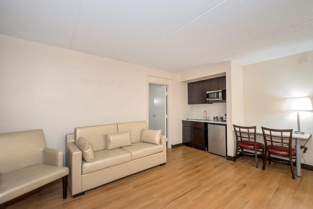 Red Roof Inn Plus+ & Suites Knoxville West - Cedar Bluff Esterno foto